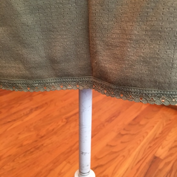 Basic Editions • Lace Trimmed Tank - Picture 5 of 7